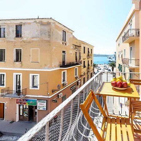 Splendido Appartamento In Pieno Centro Dell'Isola ラ・マッダレーナ エクステリア 写真